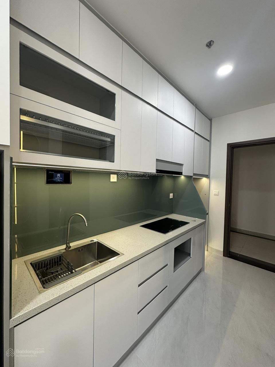 Cần bán căn OT 30m2 - full nội thất đẹp - tone xám - Sunrise Riverside - RMIT - 2.7tỷ - 0909 113 ***1