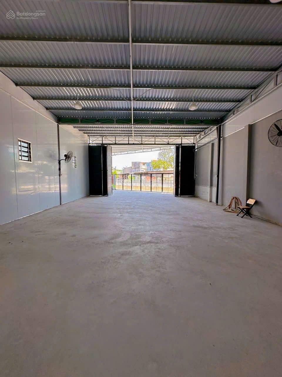 Chính chủ cho thuê nhà xưởng Thạnh Lộc Q12. DT: 170m2 giá 13tr gần ngã tư Ga Chính chủ cho thuê nhà xưởng Thạnh Lộc Q12. DT: 170m2 giá 13tr gần ngã tư Ga