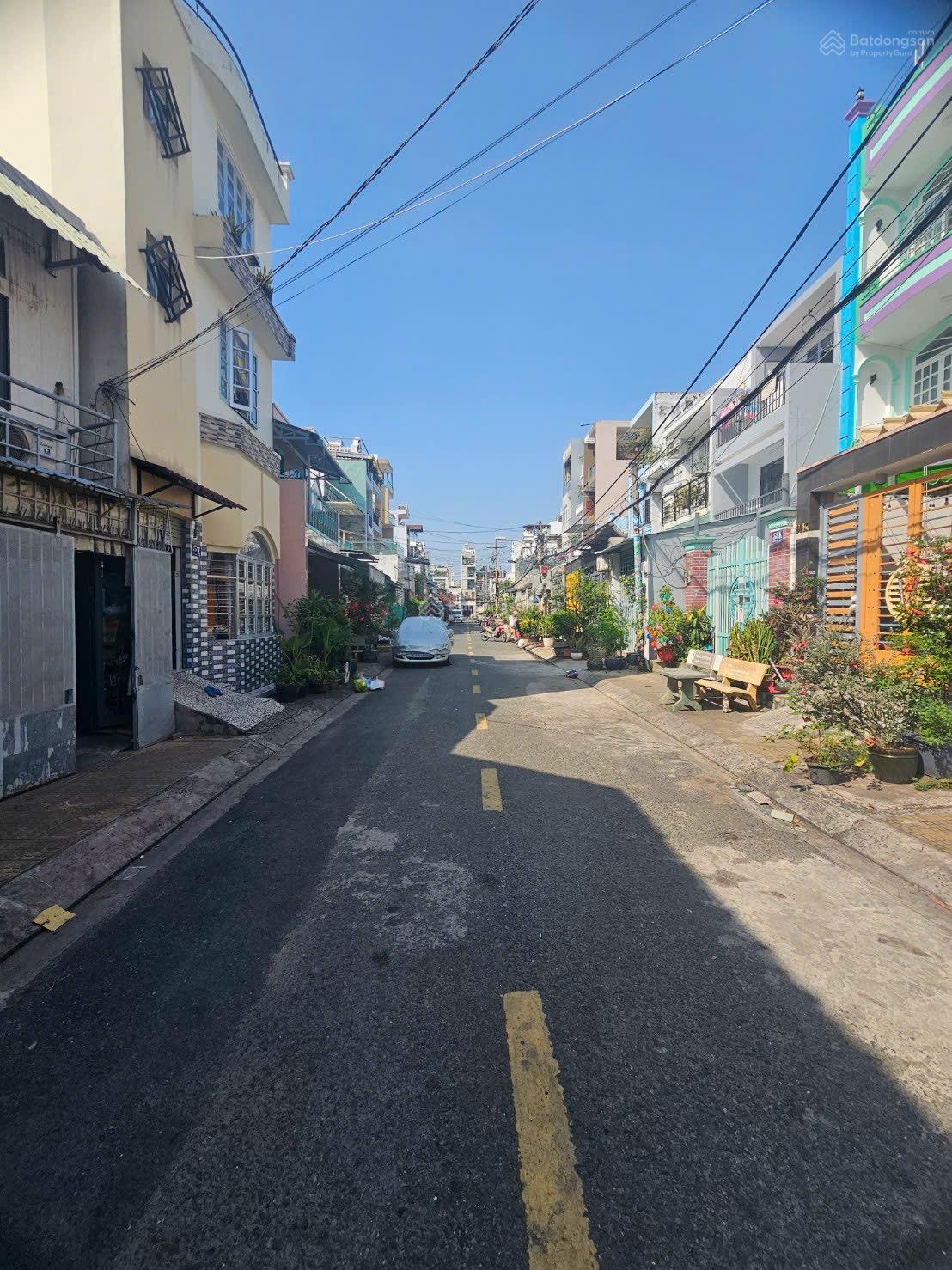 Bán nhà mặt tiền 64k Đoàn Phú Tứ - Khu Tên Lửa.
hoa hồng 100 triệu nhận đủ Bán nhà mặt tiền 64k Đoàn Phú Tứ - Khu Tên Lửa.
hoa hồng 100 triệu nhận đủ