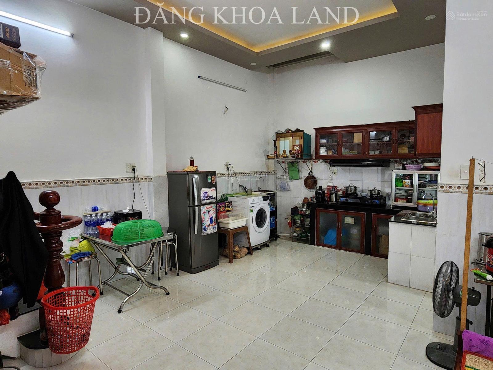 Bán nhà 2 tầng - HXH - khu dân trí - DT: 68m2 - giá 4.X tỷ - ngang 5.12m hiếm Bán nhà 2 tầng - HXH - khu dân trí - DT: 68m2 - giá 4.X tỷ - ngang 5.12m hiếm