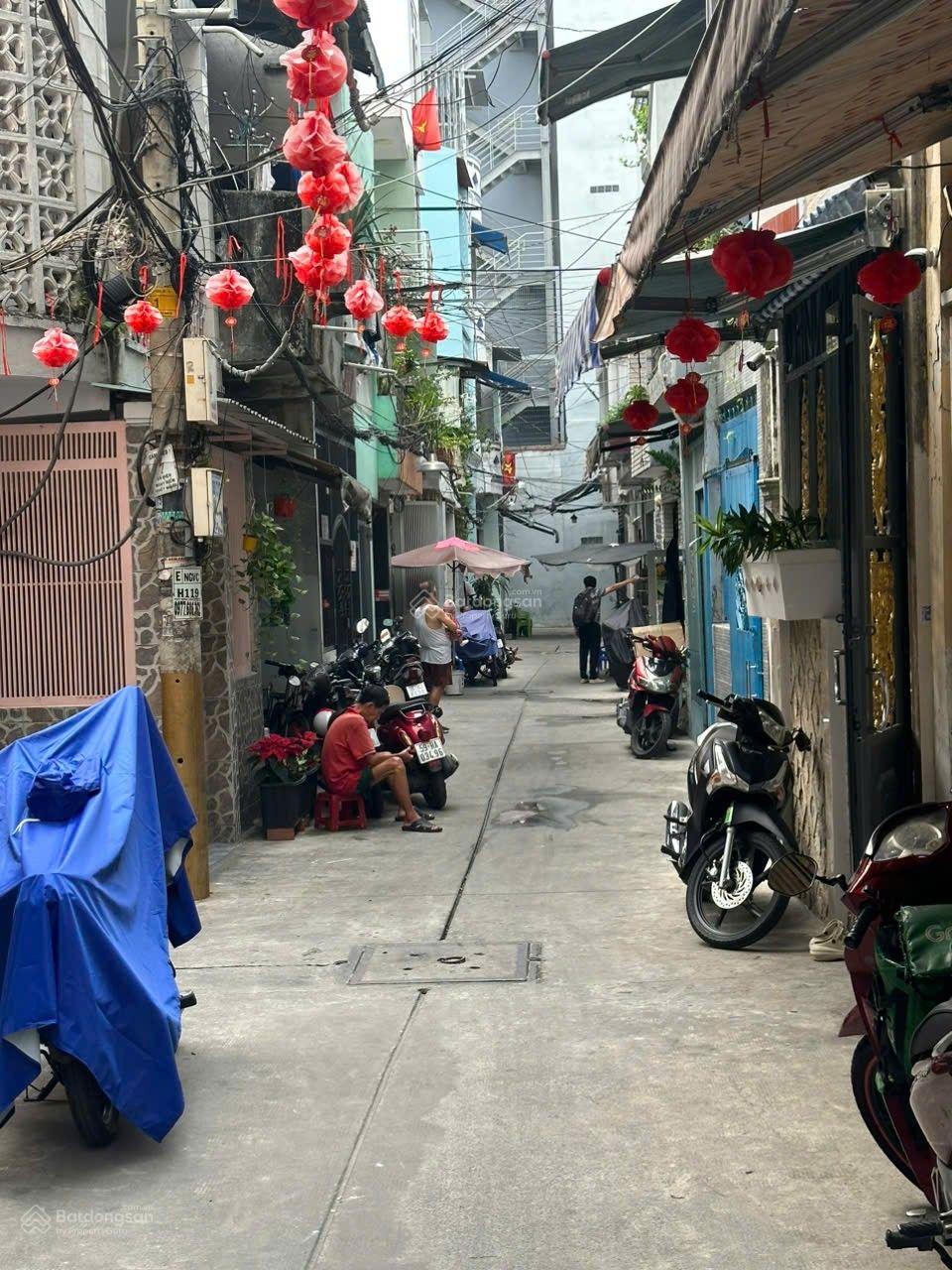 (7,48 tỷ TL) nhà 1 sẹc Nguyễn Văn Cừ, hẻm xe hơi, giáp Quận 1, 3 lầu ST (7,48 tỷ TL) nhà 1 sẹc Nguyễn Văn Cừ, hẻm xe hơi, giáp Quận 1, 3 lầu ST