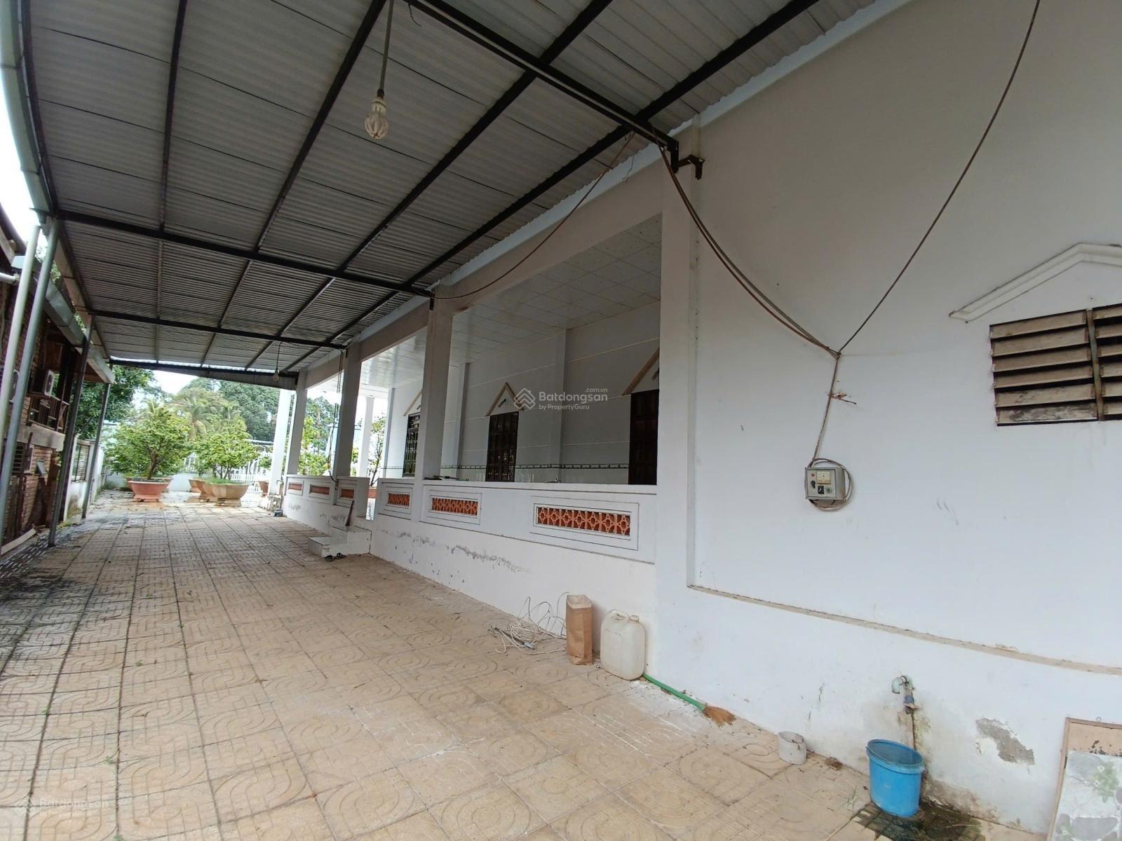 N014 - Bán gấp nhà vườn Vĩnh Cửu, DT 1752m2, sổ thổ cư 300m2, giảm mạnh 3 tỷ N014 - Bán gấp nhà vườn Vĩnh Cửu, DT 1752m2, sổ thổ cư 300m2, giảm mạnh 3 tỷ