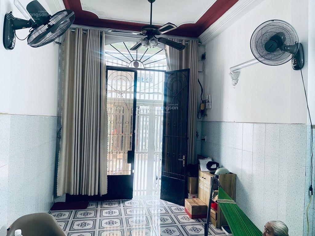 Bán nhà đẹp hẻm xe hơi 8m gần sân bay 40m 5 tầng BTCT 6PN 6WC, dòng tiền 15tr Bán nhà đẹp hẻm xe hơi 8m gần sân bay 40m 5 tầng BTCT 6PN 6WC, dòng tiền 15tr