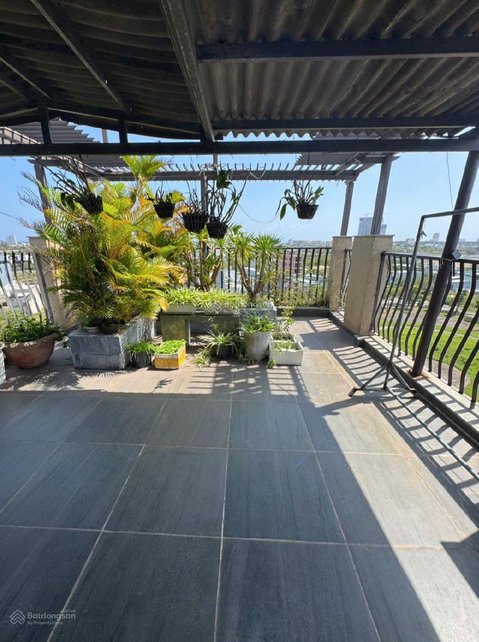 Bán tòa căn hộ 8 tầng MT đường Vùng Trung 16, khu PFT gồm 13 căn hộ, thang máy xịn và bể bơi vô cực