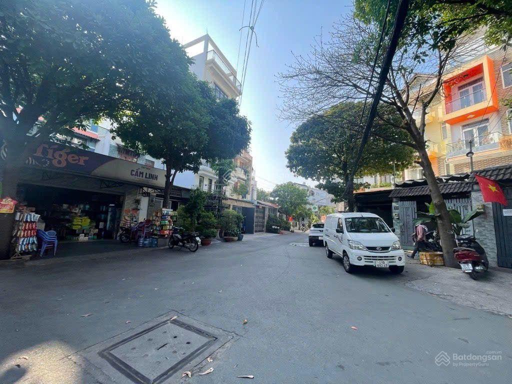 Bán nhà 5 tầng đường số 30 An Nhơn Quận Gò Vấp TP HCM DT 100m2 (4*25m) giá 9,8tỷ đường 12m