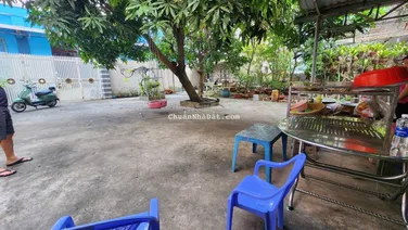 Bán đất tặng nhà 3 tầng Quận 8 , 400m2 ngang 27m chỉ 17,2 tỷ