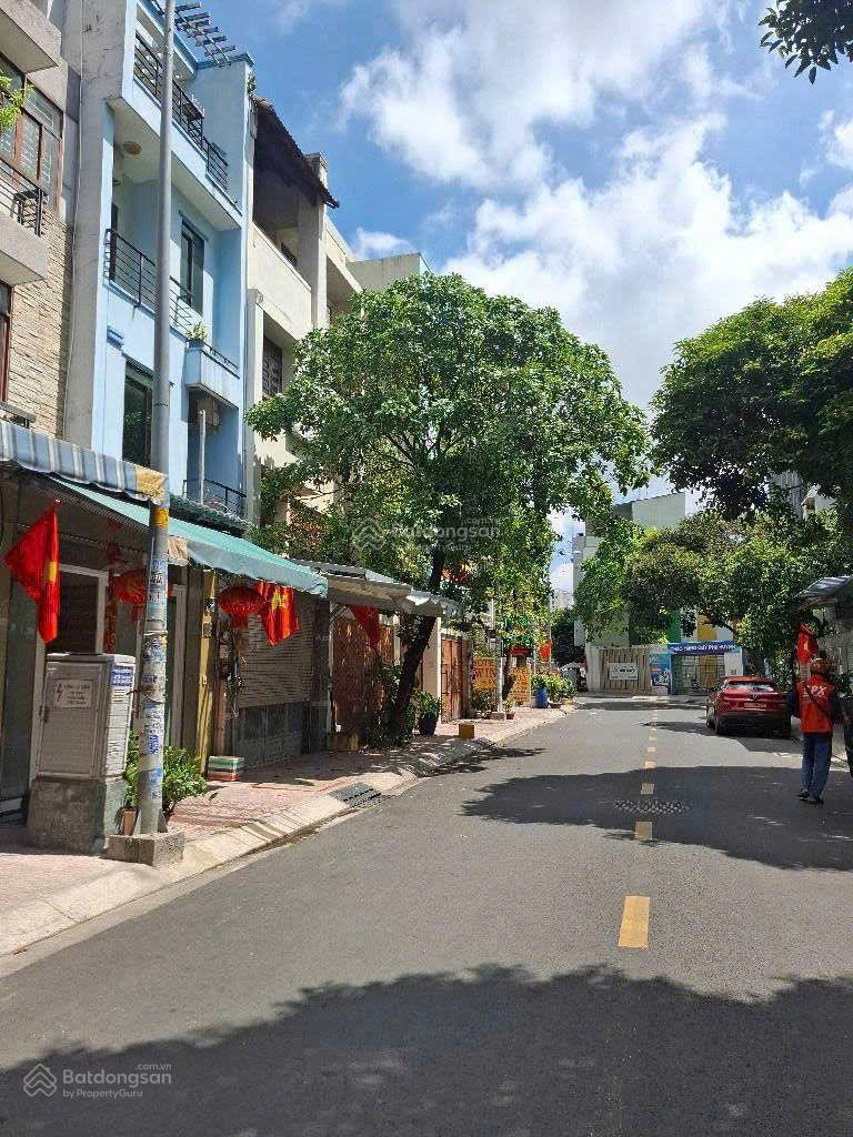 32 tỷ thương lượng chính chủ cần bán 2 căn liền nhau 8x24m vị gần mặt tiền đường Phạm Hùng