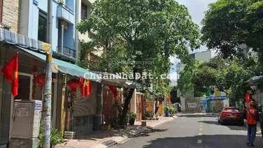 32 tỷ thương lượng chính chủ cần bán 2 căn liền nhau 8x24m vị gần mặt tiền đường Phạm Hùng