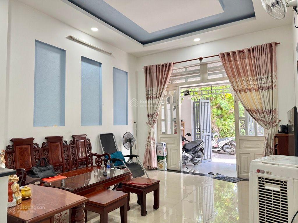 Nhà đẹp 3 tầng- lô góc gần Vạn Phúc City - Hiệp Bình ngang 5.27x14.38 75.4m2 -khu phân lô đường 5m Nhà đẹp 3 tầng- lô góc gần Vạn Phúc City - Hiệp Bình ngang 5.27x14.38 75.4m2 -khu phân lô đường 5m