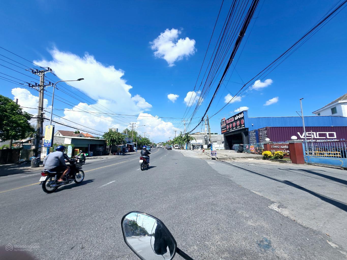 Bán lô góc mặt tiền ĐT743B trung tâm Dĩ An - Bình Dương DT: 2660m1 (28.2m x 110m) - chỉ: 75 tỷ TL