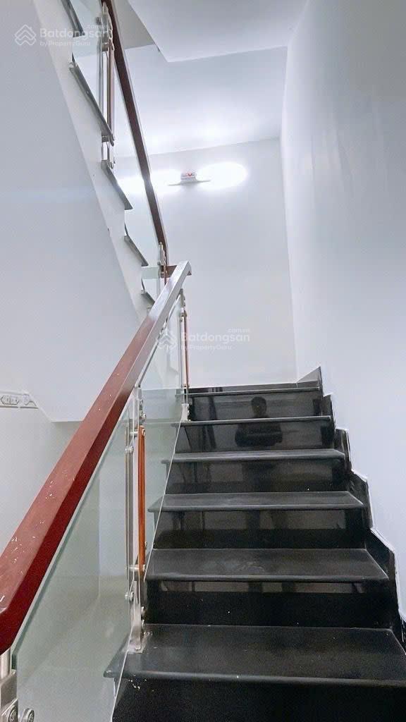 Vị trí KD, nhà trệt 1 lầu, 112m2 (4x28m) đường nhựa 8m, ngay KDC Vĩnh Lộc, Bình Tân