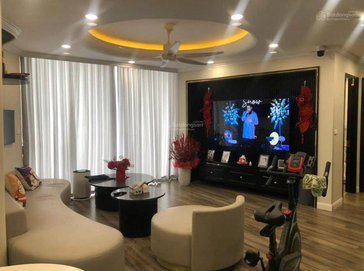 Bán gấp CHCC 257 Giải Phóng, 10 tỷ VND, 108m2, 3PN, 2WC, pháp lý đầy đủ