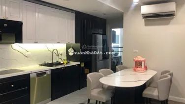 Bán gấp CHCC 257 Giải Phóng, 10 tỷ VND, 108m2, 3PN, 2WC, pháp lý đầy đủ