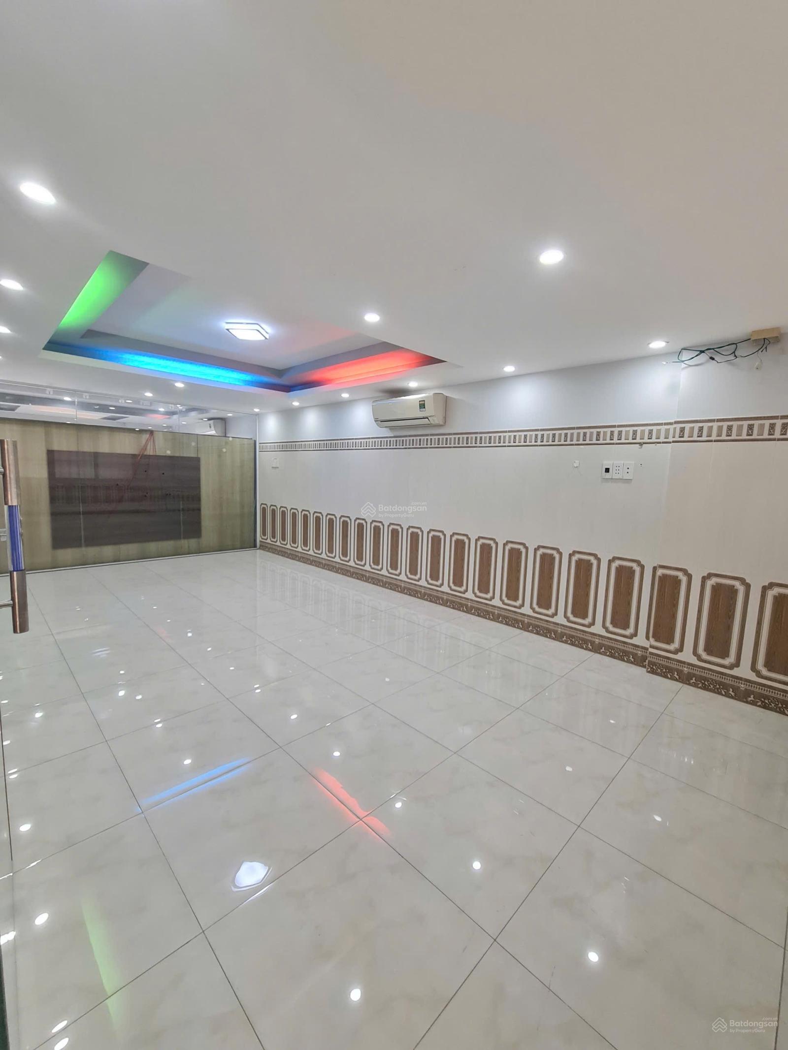 Cho thuê nhà mặt tiền đường kinh doanh Đồng Khởi - Thành Phố Mới - Bình Dương thiết kế 1 lửng 3 lầu