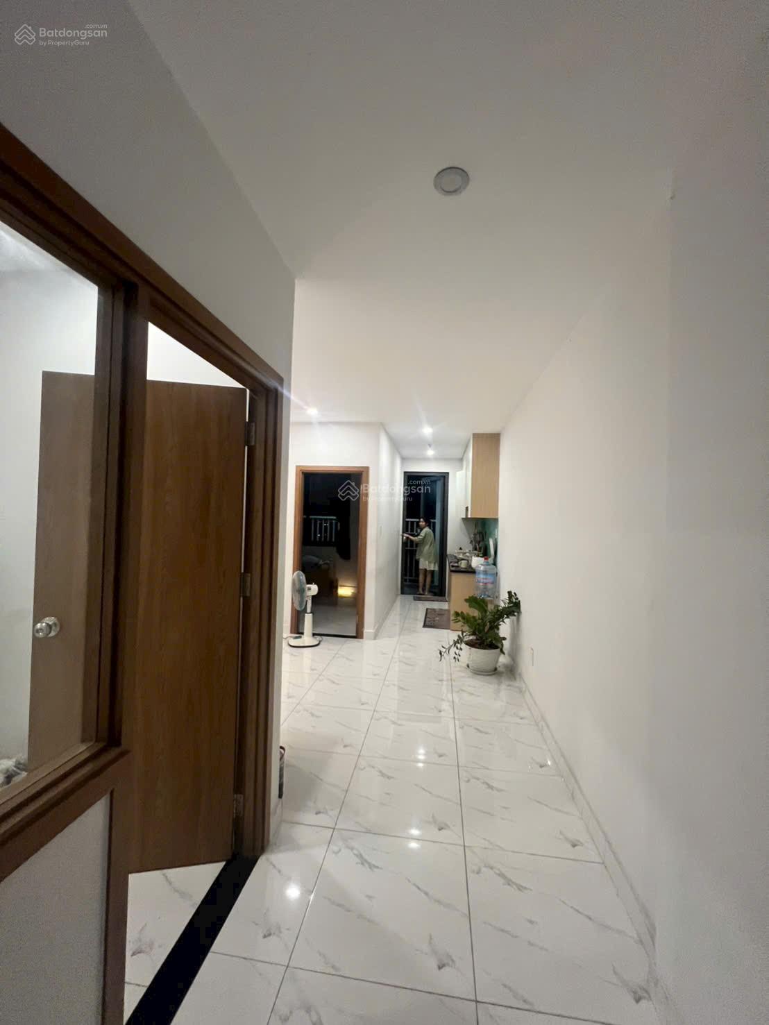 (8376) Star Tower An Phú. 54m2, sổ hồng: 1,320 tỷ. Rẻ hơn thị trường 80 triệu. Mời nhà đầu tư (8376) Star Tower An Phú. 54m2, sổ hồng: 1,320 tỷ. Rẻ hơn thị trường 80 triệu. Mời nhà đầu tư