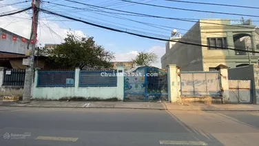 Bán đất tặng nhà cấp 4, 276 m2 (Ngang 9 mét), sô hồng, mặt tiền đường 42, bán 20 tỷ thương lượng