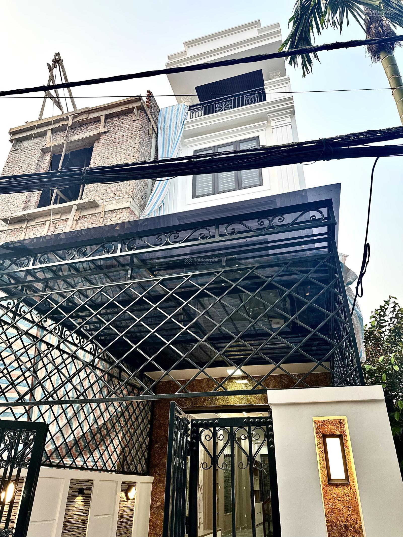 Nhà độc lập sân cổng riêng mặt ngõ Phủ Thượng Đoạn