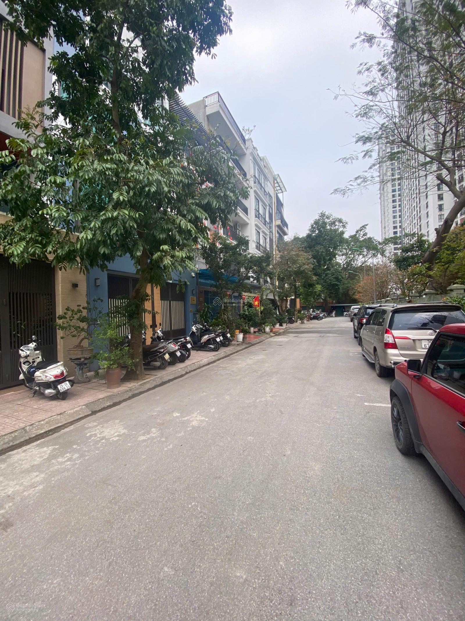 Siêu phẩm LK 108 phố Cự Lộc, Nguyễn Trãi, TX, DT 100m, MT 6m 5,5 tầng thông sàn thang máy. giá 55tr