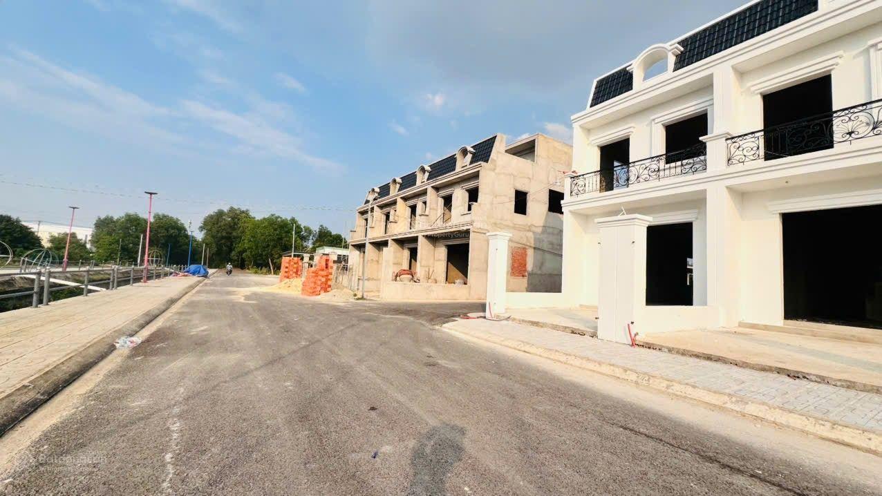 Đất mặt tiền Suối Cầu Đúc trung tâm Phước Đông, Tây Ninh