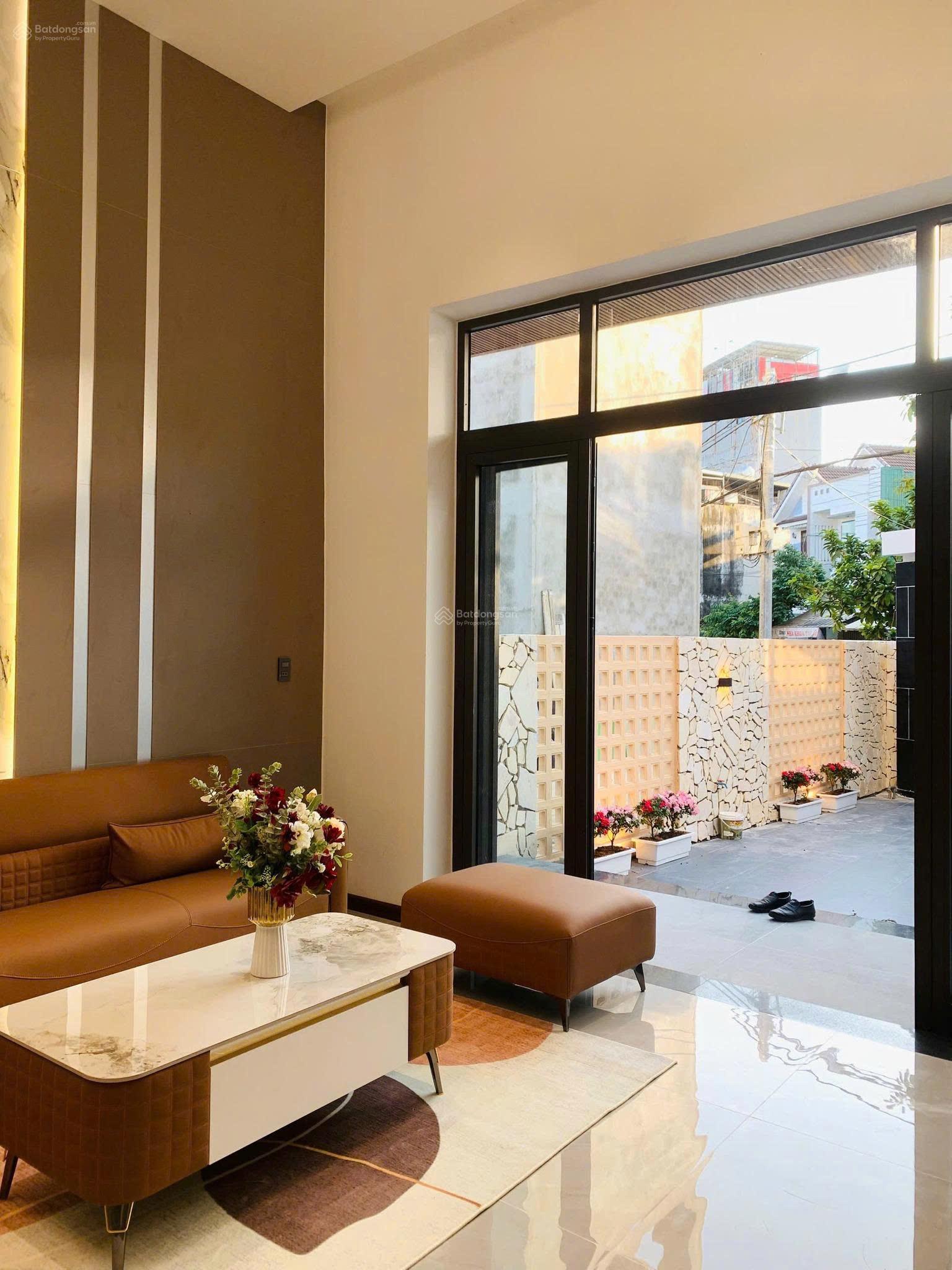 Bán nhà hẻm 958 Lạc Long Quân phường 8 Tân Bình (4,5*11) hơn 8 tỷ