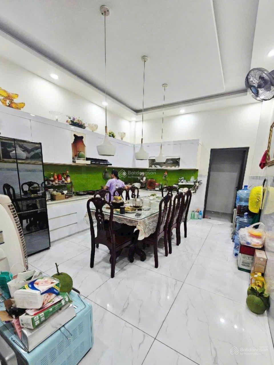 Bán nhà mặt tiền kinh doanh ngay Lê Văn Quới, Hòa Bình - 4 tầng nhà mới - 80m2 Bán nhà mặt tiền kinh doanh ngay Lê Văn Quới, Hòa Bình - 4 tầng nhà mới - 80m2