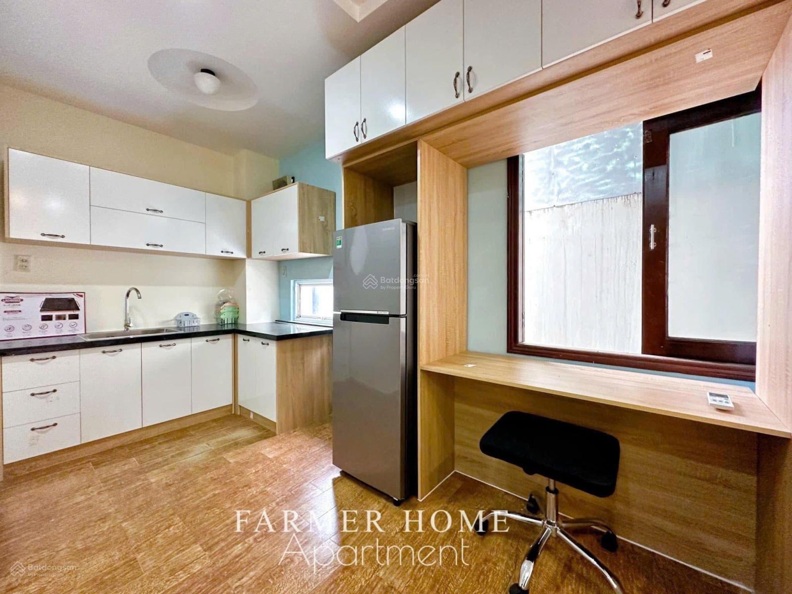 Trống lại 1 phòng cửa sổ toà nhà thang máy hầm xe ngay cao ốc Screc CoopMart Nhiêu Lộc