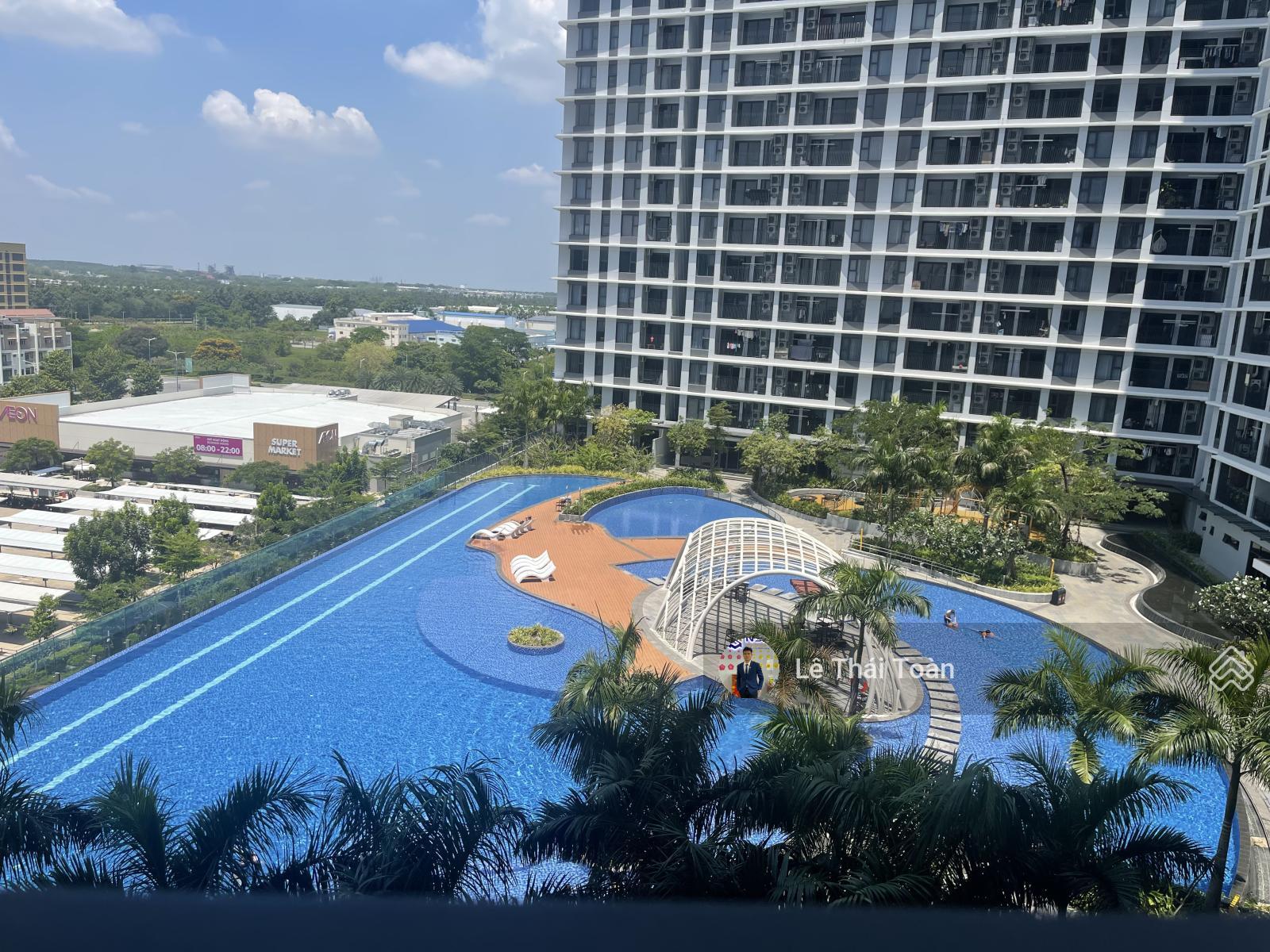 Bán Căn 2PN 2WC 75M2 Tầng Trung Cao View Hồ Bơi Siêu Đẹp CC THE GLORY Liên hệ xem nhà 0705 435 ***.