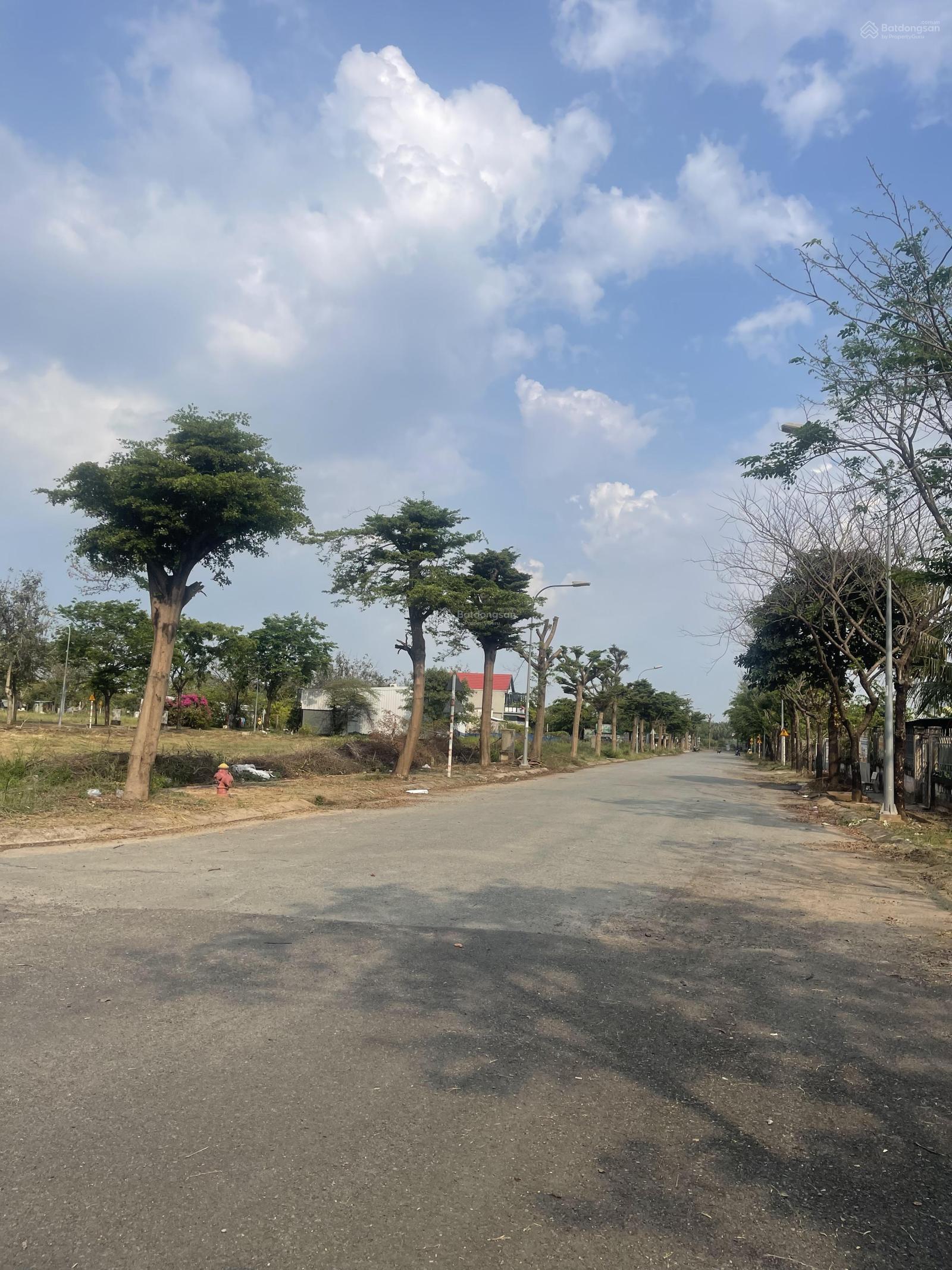 Bán lô đất Tân Cảng Quận 9 sổ đỏ xây ngay giá 59triệu/m2 khu compound view sông. LH 0909 519 ***