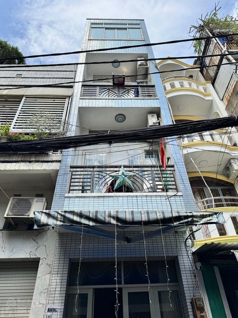 Nhà bán Phú Nhuận hẻm xe hơi 38m2 - 4 tầng BTCT sân thượng 6PN - sát mặt tiền Phan Đình Phùng 9.5T