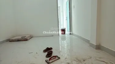 Cần bán gấp nhà cấp 4 hẻm nhựa 6m đường Sơn Kỳ. DT: 4 x 16m nhà 2 PN. Giá: 6.9 tỷ