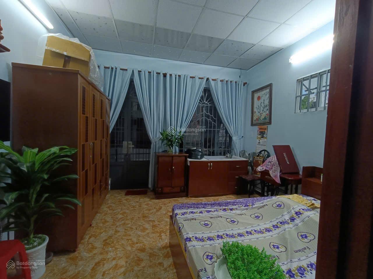 Bán nhà mặt tiền đường B4 P. Tây Thạnh, Tân Phú diện tích: 4m x 9m kết cấu: 1 trệt + 1 lầu