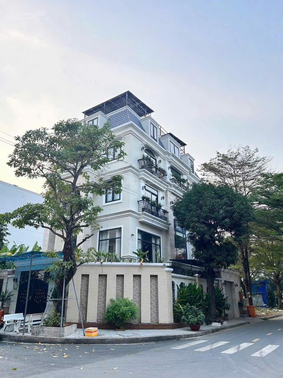 SIÊU PHẨM GÓC 2MT Nguyễn Văn Đậu, Bình Thạnh - DT 7 x 16m - 6 tầng - HĐT 120 tr/tháng - giá 25 Tỷ