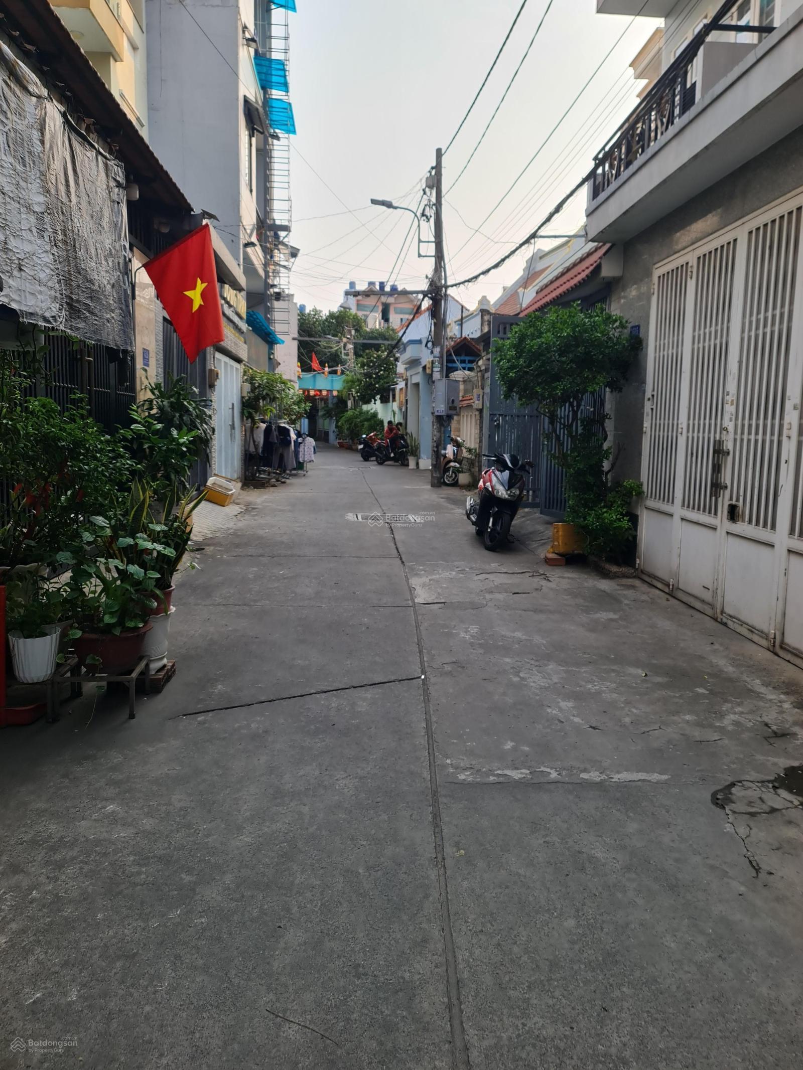 Nhà nát tiện xây mới - 2 mặt hẽm thông thoáng - 70m2 - mua xây CHDV hoặc ở quá ok - 6.2 tỷ TL