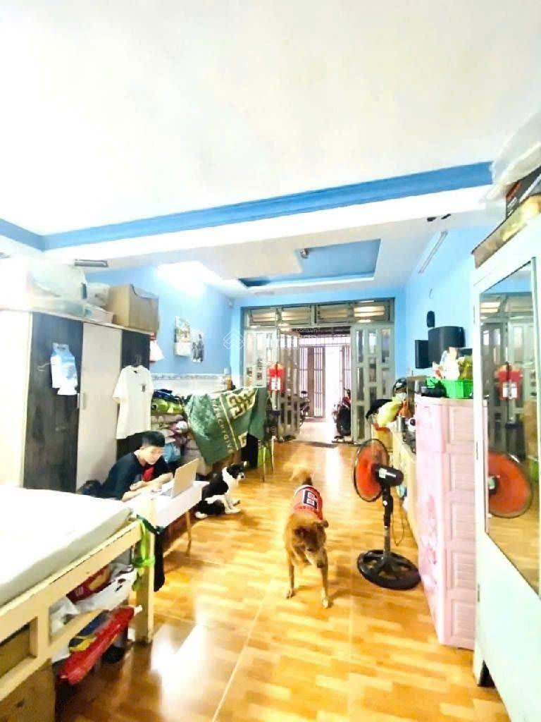 Bùi Quang Là, P12, Gò Vấp. 60m2 (4x15m. Nở hậu nhẹ). 2 tầng. Chỉ 4tỷ850. Vài bước ra mặt tiền