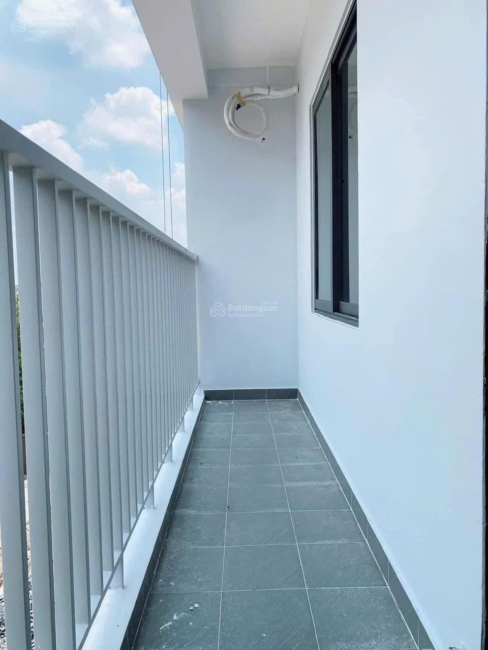 (8377) Star Tower An Phú. Rẻ hơn thị trường 100 triệu. DT 55,6m2 sổ hồng: 1,3 tỷ