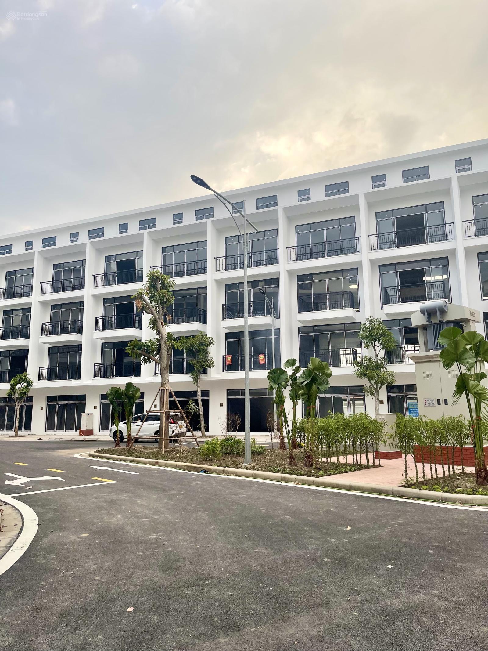 Chính chủ bán nhà 5 tầng 2 mặt tiền Chính chủ bán nhà 5 tầng 2 mặt tiền