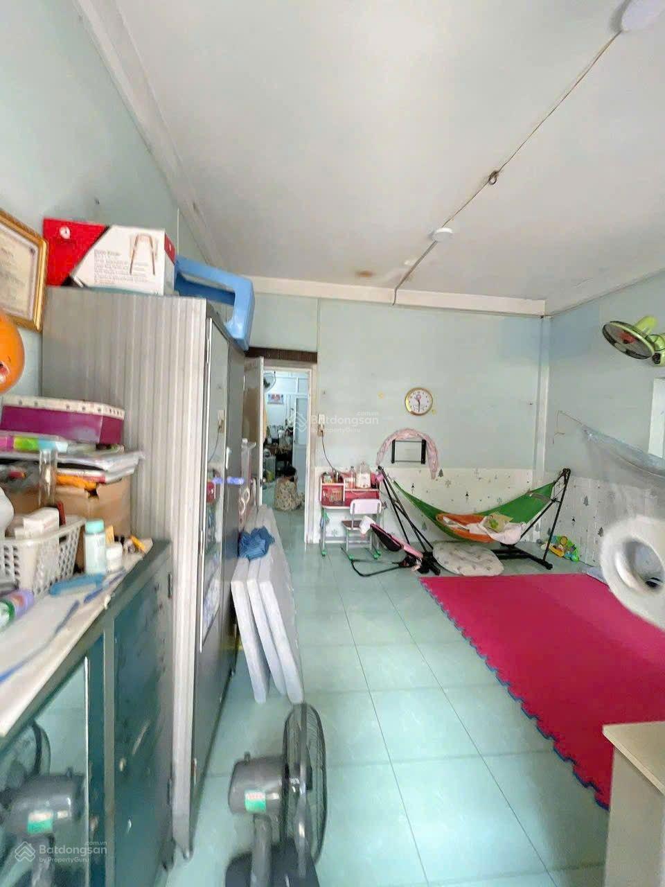 Bán 3 căn nhà diện tích lớn gần chợ Bà Chiểu hẻm 4m 2 mặt tiền chỉ 16 tỷ