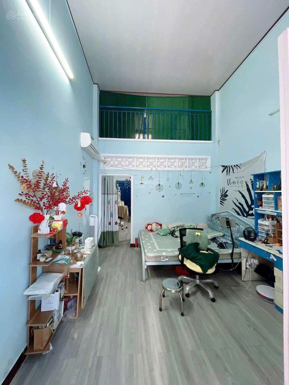 Bán 3 căn nhà diện tích lớn gần chợ Bà Chiểu hẻm 4m 2 mặt tiền chỉ 16 tỷ