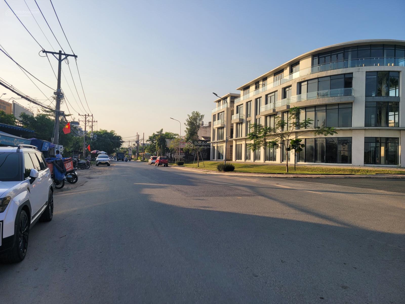 Bán mặt tiền đường Bưng Ông Thoàn đối diện Villa Park, giá đầu tư chỉ 97tr/m2 Bán mặt tiền đường Bưng Ông Thoàn đối diện Villa Park, giá đầu tư chỉ 97tr/m2