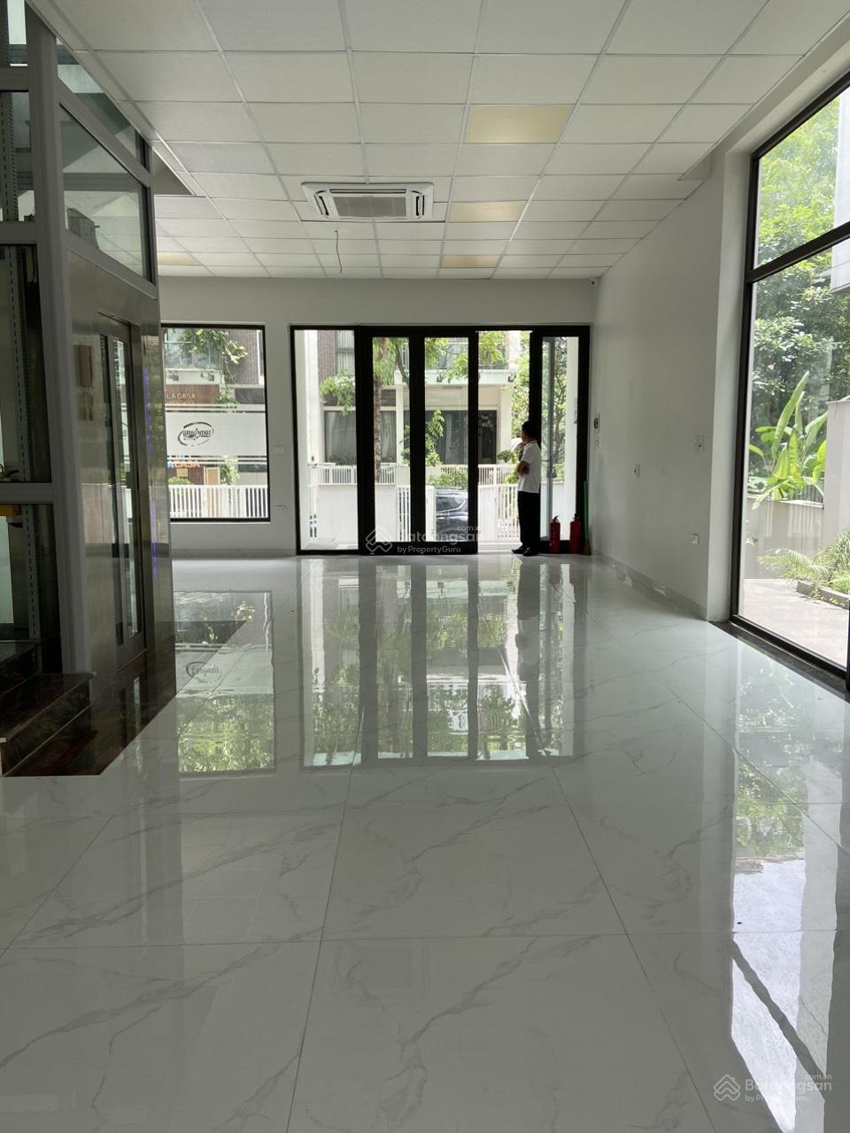 cho thuê biệt thự số 20A xuân quỳnh trung yên. trung hòa DT 150m x 5 tầng thông sàn thang máy