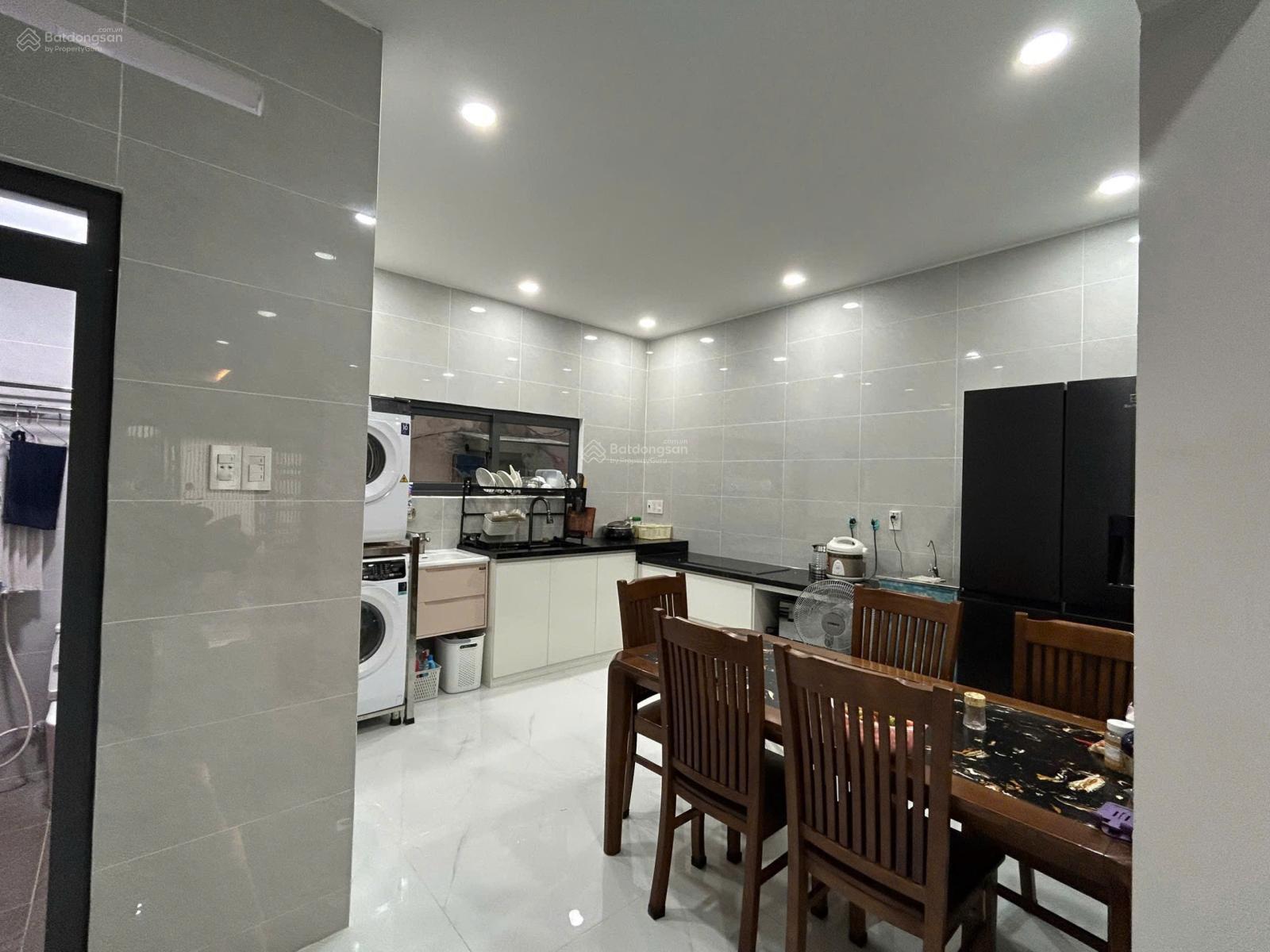 Góc 2 MT HXH thông Ng Kiệm, P3, GV, DT: 5m x 13m. Trệt + 1 Lầu, giá: 7.5 tỷ, 0932 170 *** Em Vy