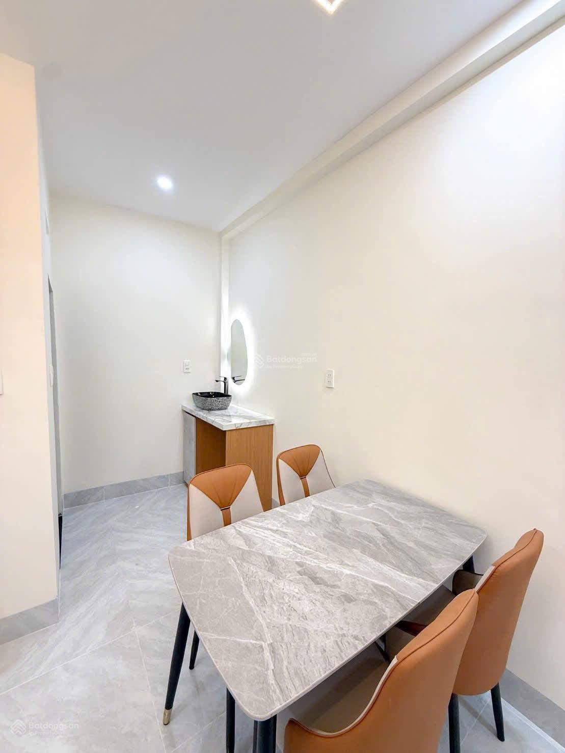 Nhà 1 trệt 1 lửng 3 phòng ngủ mới hẻm 7A9 đường Nguyễn Văn Linh sau lưng BV Đa Khoa Trung Ương