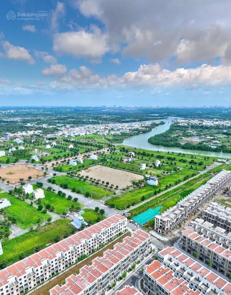 Đất nên Long Hậu. KDC sài gòn village. Pháp lý sổ hồng riêng sẵn sàng công chứng ngay