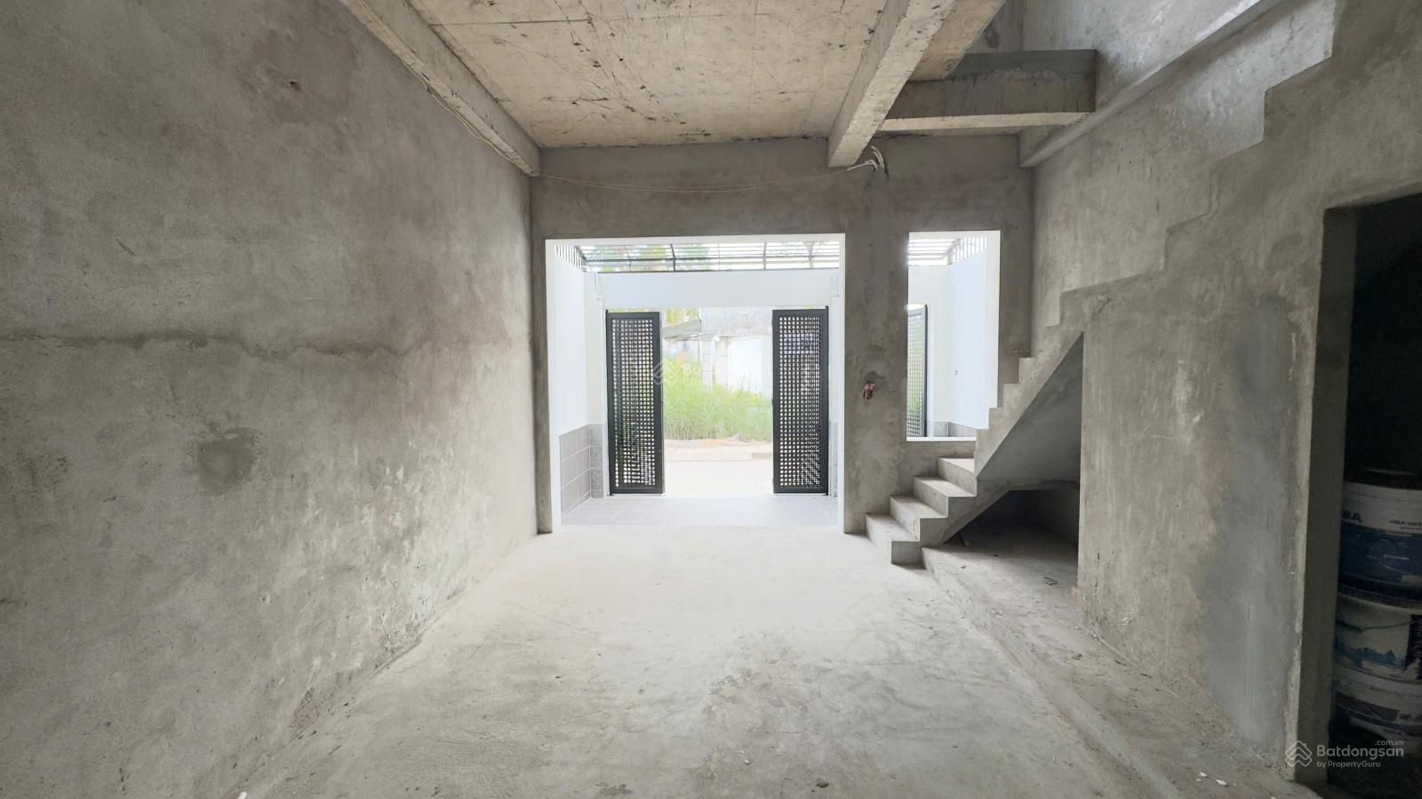 Bán Nhà Xây Mới 2 Lầu Sân Thượng 5 x 16 Sổ Riêng Tại Phước Kiển Nhà Bè