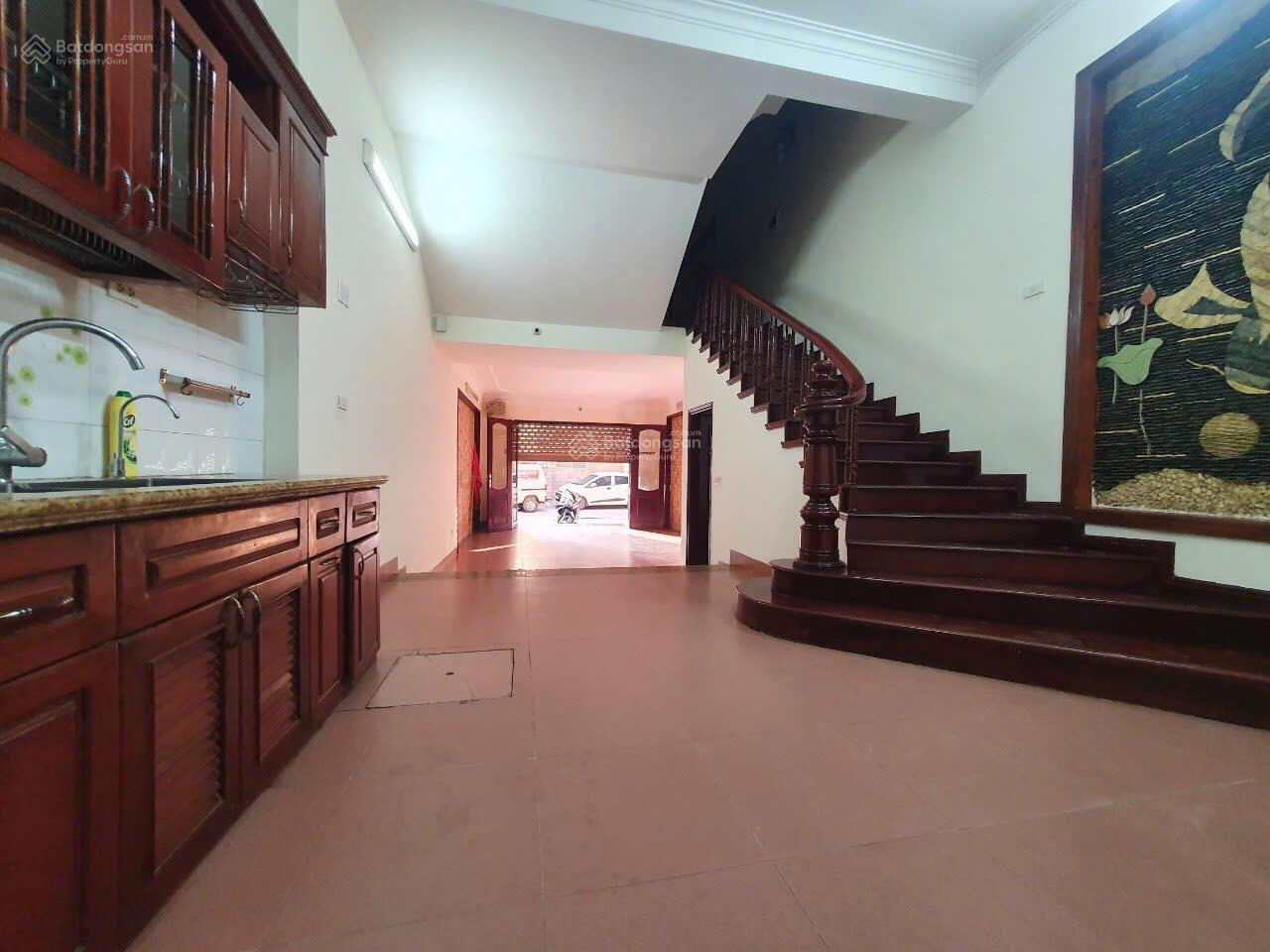 Cho thuê nhà Lê Đức Thọ 60m2 5 tầng 7 phòng ngủ , đường oto tải giá 23 triệu