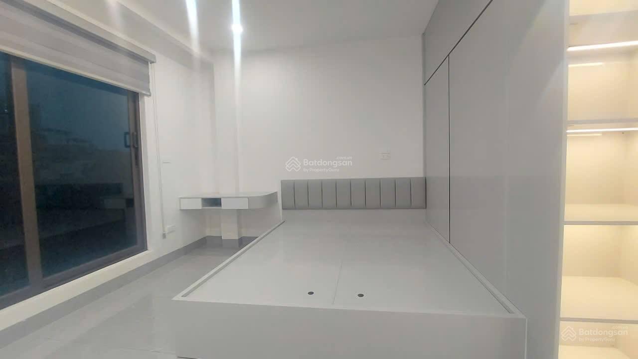 Bán nhà mặt phố Phan Đình Giót, 5 tầng thang máy, căn góc kinh doanh 15 tỷ Bán nhà mặt phố Phan Đình Giót, 5 tầng thang máy, căn góc kinh doanh 15 tỷ