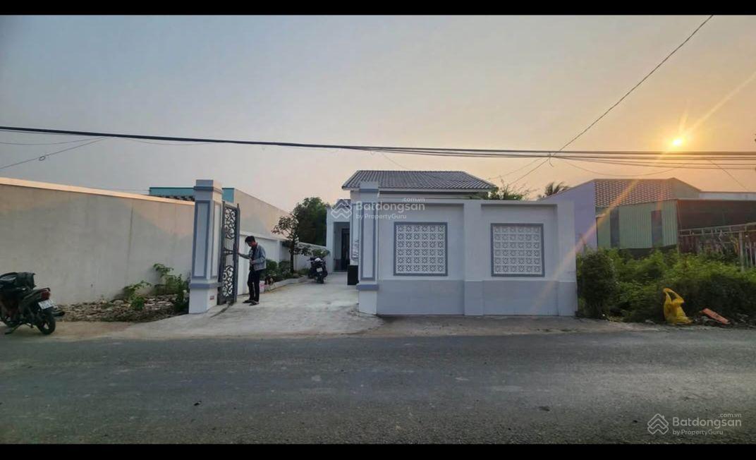 Chủ kẹt tiền bán căn nhà vườn tâm huyết sổ hồng riêng diện tích 200m2 kế bên chợ Đệm giá 1tỷ450tr