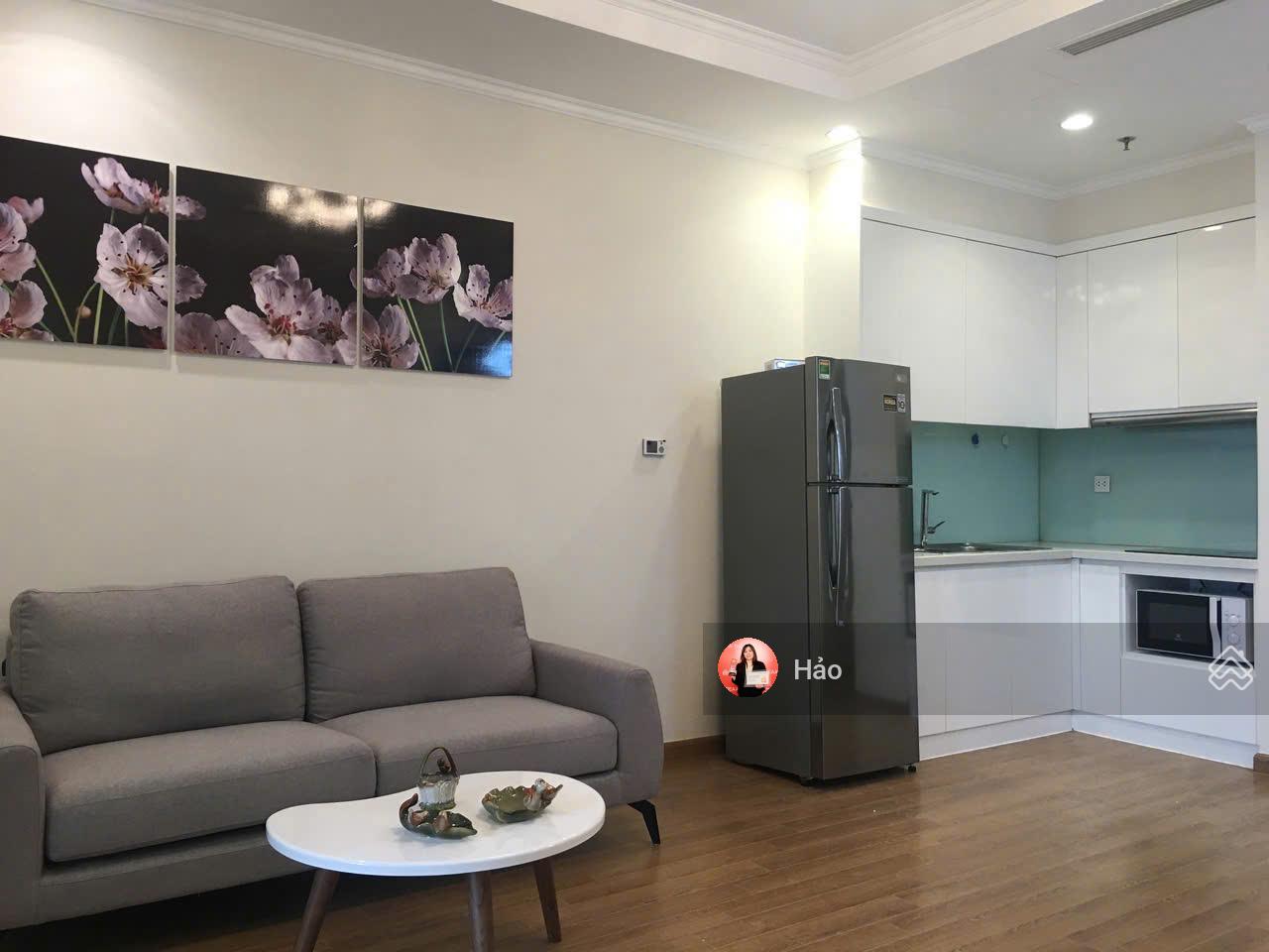 Cho thuê căn hộ The Golden Armor B6 Giảng Võ, 84m2, 2PN, 2VS, giá 23tr, full đồ. View Hồ Tây