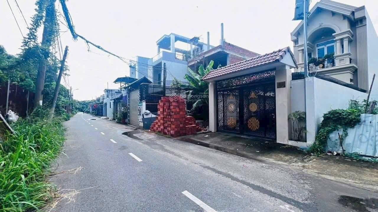 Chủ hạ giá sâu bán nhanh 4,3 tỷ còn 3,3 tỷ ktl Mặt Tiền DX059 Gần Trường , Chợ Phú Mỹ , Thủ Dầu M