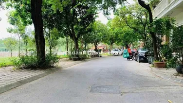 E CẦN BÁN NHANH MẢNH ĐẤT TĐC ĐẶNG VŨ HỶ_ViỆT HƯNG,VỈA HÈ,ĐƯỜNG 13M , 16XTY
